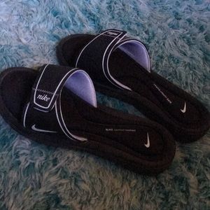 Nike slides